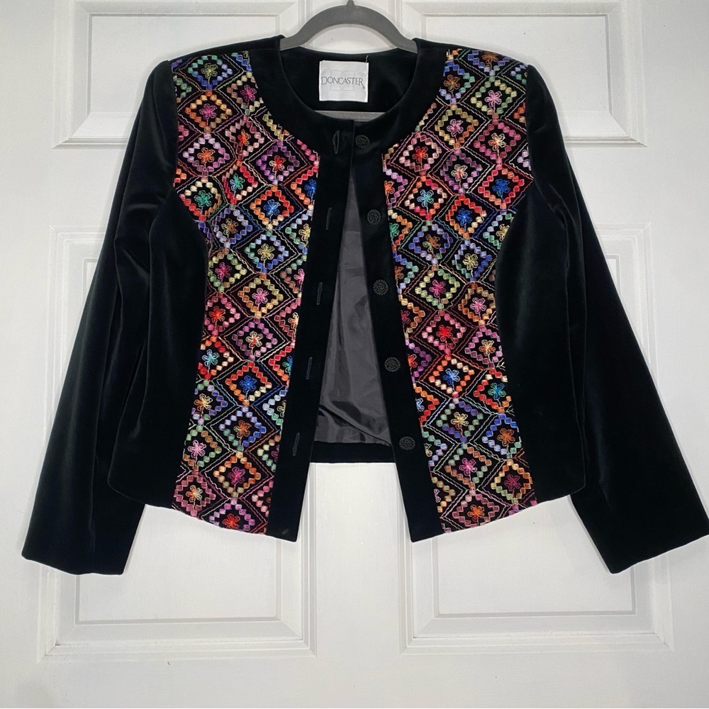Vintage DONCASTER Crop Multicolor Geometric Floral Velvet Jacket Size 12 Petite